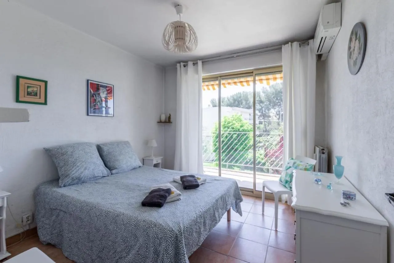 Bright 3 Apartment Near The Sea With Balcony Six-Fours-les-Plages
